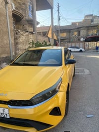 شباب  فورتي وارد امريكي موديل 2022 حادثها مرفق بالصور مع السونار ، شاد...