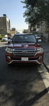 لاندكروز V8 • ٢٠١٧ • ٩٦٠٠٠ كم