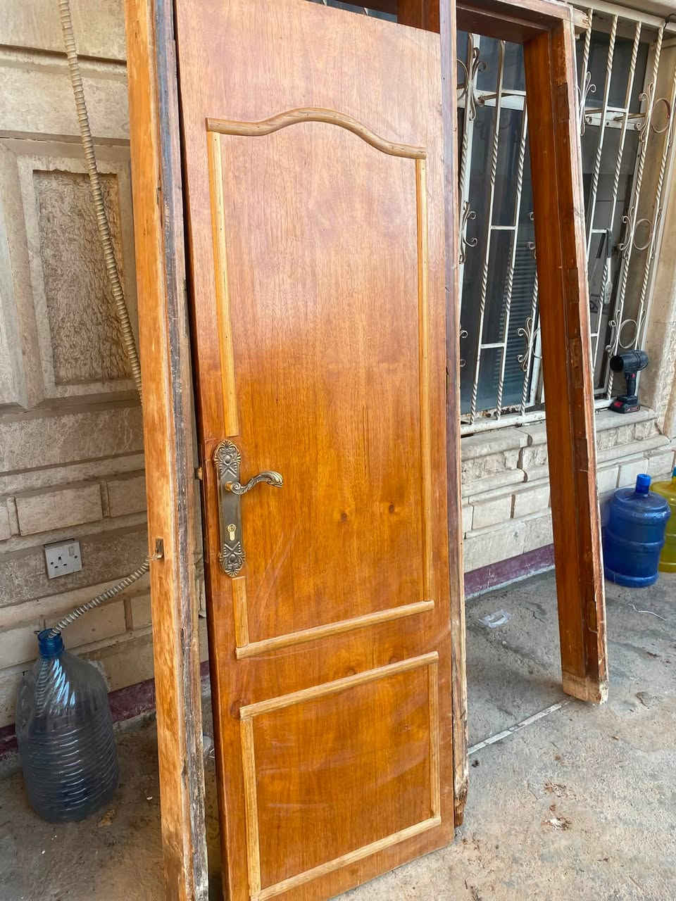 سلام عليكم عدد 2بيبان مع الجرجوبه +جرجوبه نظيفات كلش صاج ثقيل مكان بغداد ***********
