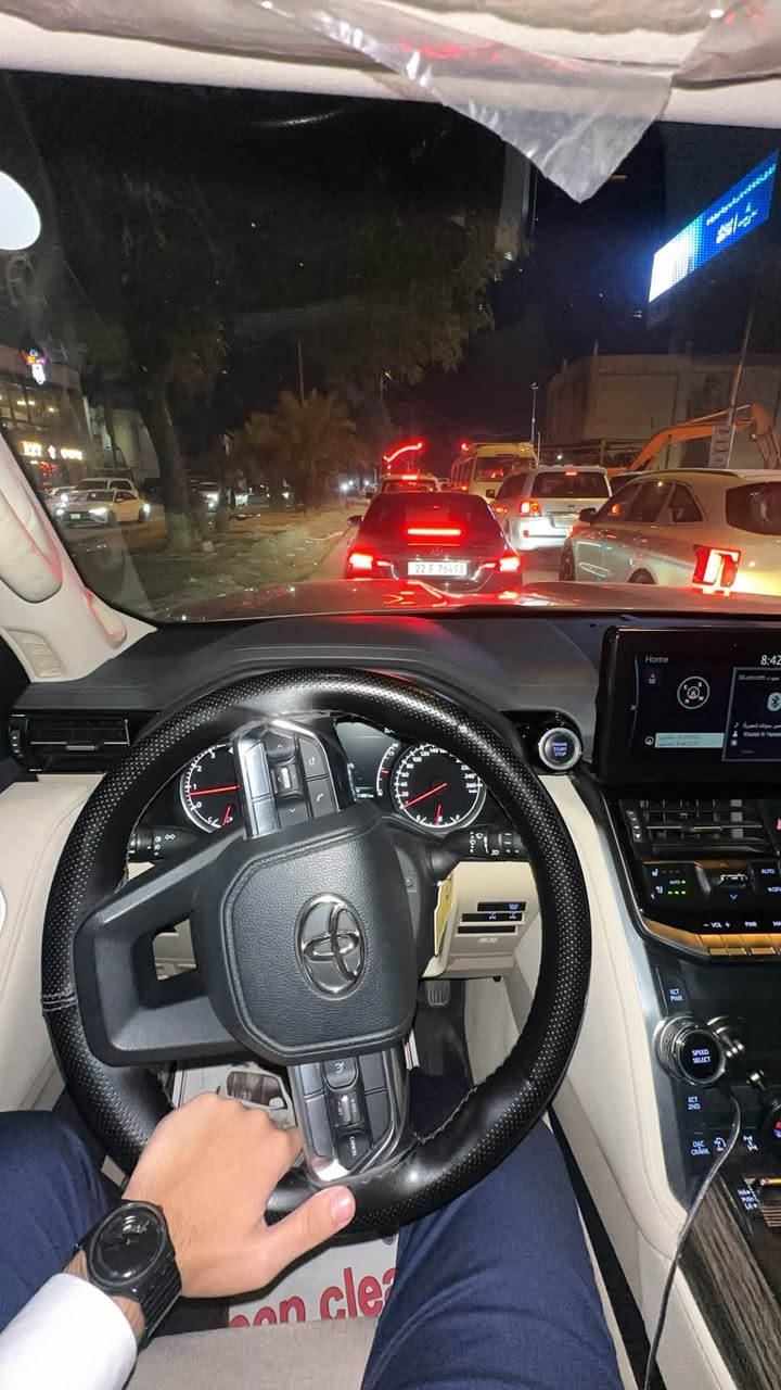 السلام عليكم
لاندكروز ٢٠٢٢ vx 
محرك 4000 v6 تنفس طبيعي
وكالة ساز
ماشيه ٧٠ الف 
ادامه كامله مسويلها قبل يومين بلوكاله 
تخم تايرات جدد 
بولش وحمام جديد السيتره مابيها مصرف ابد 
رقمها حلو 99948 بغداد
باسمي تحويل ثاني يوم 
65,000$ 
***********
***********
