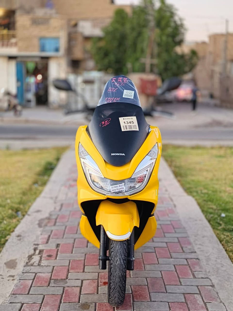سلام عليكم.... 
دراجة  (PCX)(جيل الثاني)🛵 للبيع
دراجة شلعه معدل كهربائيات كلهه شغاله 
دراجة جديده بلاديه 
أي نقص مابيهة
جيب فيتر وتعال افحص
العنوان بغداد مدينه الصدر  الاستفسار الاتصال على الرقم 📞 ***********
