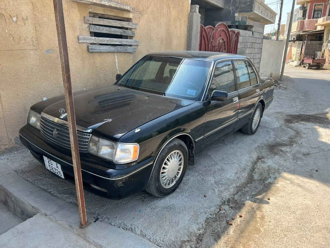 السلام عليكم... سوبر ارنب موديل ٩٥ سيارة نضيفة مصبوغة عام تبريد شغال السيارة نضيفة خير من الله السعر ٥٠ ورقة وبيها مجال مكان السيارة ديالى الحويش رقم الهاتف ***********
