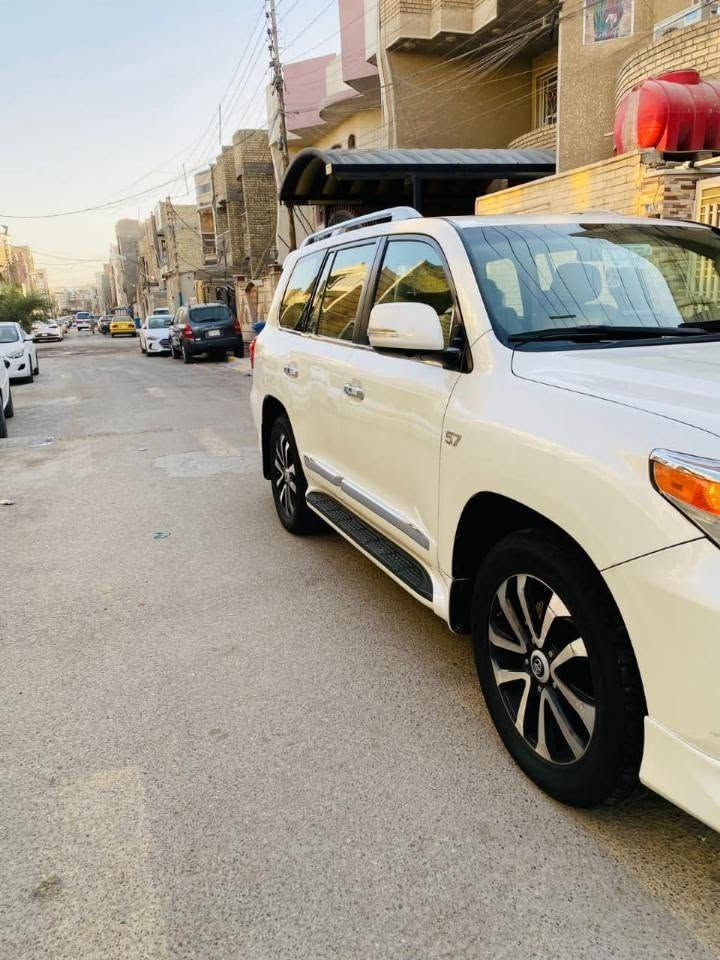 لاندكروز VX • ٢٠١٤ • ٨ سلندر