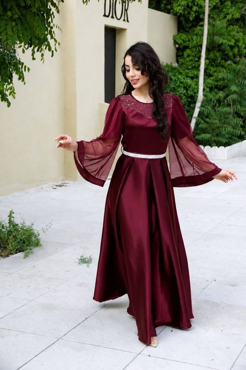 السلام عليكم
عندي فساتين تركيه جمله 3 موديلات والوانهن كامله بسعر مناسب حيل  جمله فقط 
للأستفسار واتساب ***********
