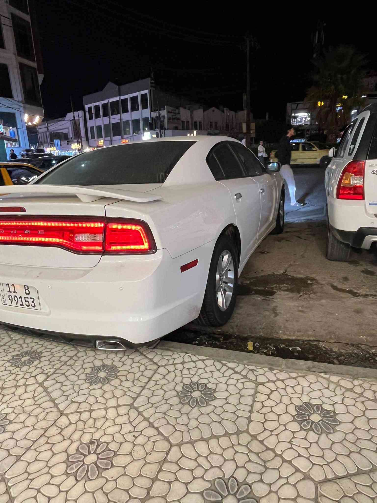 تشارجر SXT • ٢٠١١ • محول باسمي