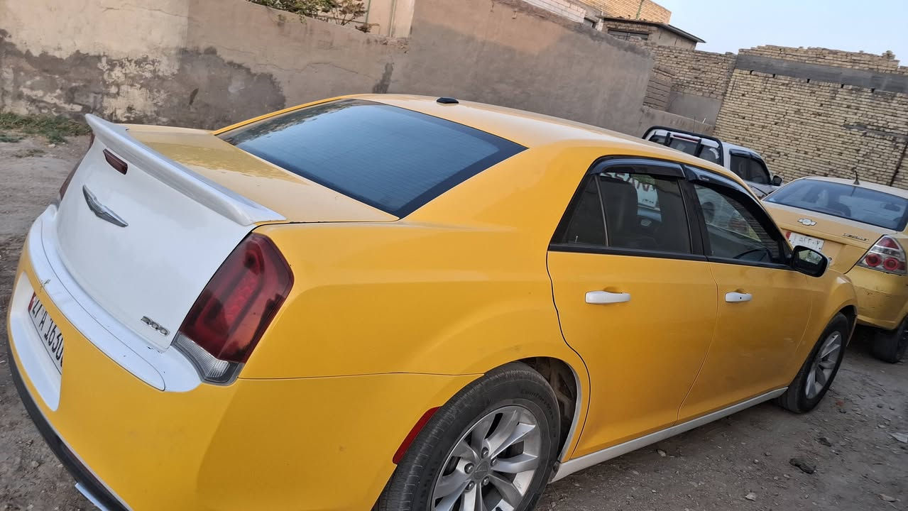 للبيع اومراوس مديل ٢٢ مرمز اصل ١٦ بيه معانله  وهزه جديده سياره جهزه مكان الناصريه رقم مبايل***********
