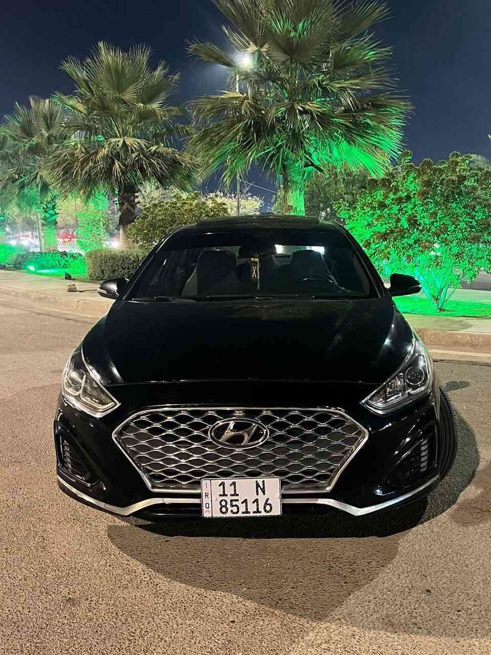 السلام عليكم سياره سوناتا 2018 بيه قطعه واحده وبيه شويه حالوب قليل سياره سبورت فول فتحه شفتات ستيرن ثلاث انضمه قياده داخل جلد جديد تخم تاير جديد سياره ويل كب تبريد ثلج رقم بغداد بسمي الجديد سعر خاص فقط للشراي يتصل *********** المكان كربلاء
