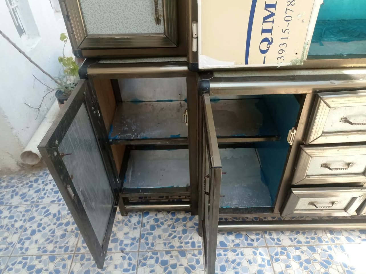 كاونتر 3قطع المنيوم 
تسكام ب180قفل 
مكان العزه الجديده
