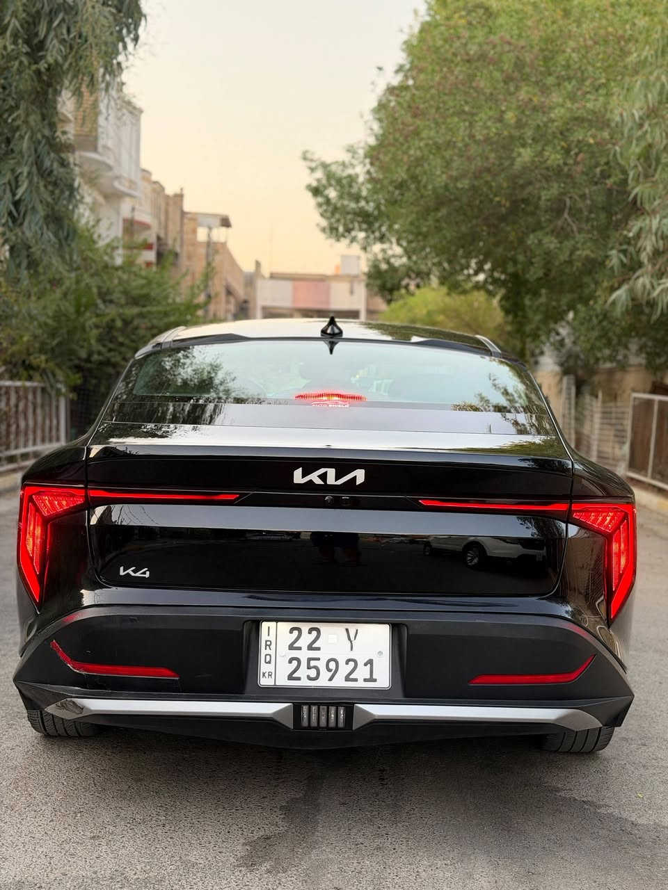سلام عليكم للبيع فقط 
كي فور EX  2025 k4 بجم كبس 
محرك : 2000 دوش مرغوب
وارد : اميركا 
ماشيه : 15 الف 
مواصفات  Ex 
1_بصمة 
2_تشغيل عن بعد 
3_ بصمة ابواب 
4_ بصمة جنطه 
5_شاشه متصل حجم كبير 
6_فول قيادة ذاتيه مع تحديد مسار 
7_فول تحكم ستيرن 
8_تبريد متصل مع شاشه لمس 
9_منافذ شحن خلفية 
10_سايد بريك كهربائي 
11_مانع انزلاق 
12_نقط عمياء 
13 _ تحكم وضعيات قياده
14_رادار امامي وخلفي وجانبي 
15_فول حساسات توقف ذاتي 
16_لد امامي مع عدسات زنون
17_لد خلفي 
18_شحن واير لس 
19_كامره خلفية دقه hd 
20_ويل كب بلاد 
السياره عليها دوشمه كامله ارضيات وكشنات 
ولدات داخليه متغير 

مرقم اربيل كامل ( تحويل مباشر )

حادث سياره  
باب سايق مبدل وجاملغ مصلح ومصبوغ
بدون ايرباك بدون دواخل 
باقي سياره كفاله عامه ع اخير جديده 

مكاني:بغداد قرب علوه الرشيد يم القوس 
السعر : 171 وبيه مجال بسيط 
استفسار :*********** 
             :***********
