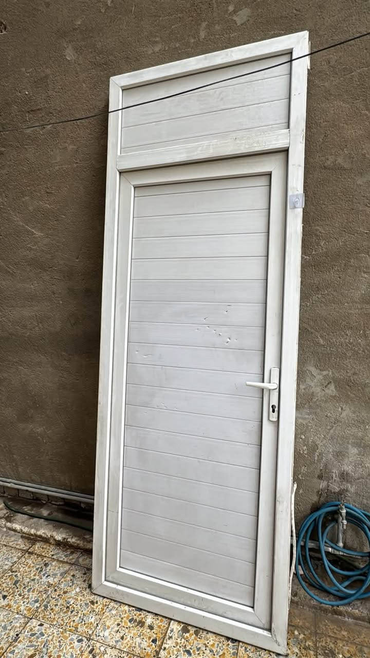 باب PVC • ٢م٤٠×١م • دورة