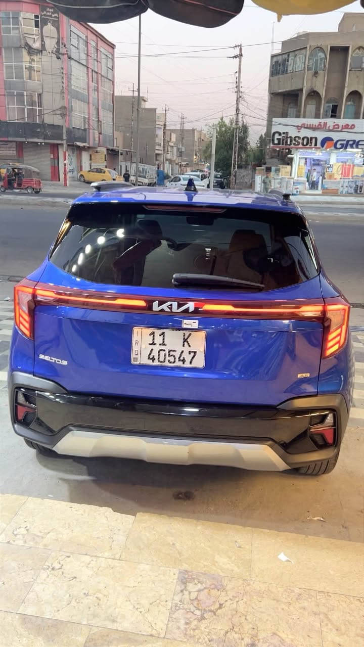 السلام عليكم 
كيا سلتوز 2025 ماشيه 21 الف ميل حادثه جاملغ وبنيد
اريباك دركه ودشبول 
فول مواصفات 
بصمه ابواب وتشغيل عن بعد
لايت زنون وبلوجكتر زنون اصلي 
كشنات جلد اصلي  
الكشنات الاماميه تدفئه 
مقود تدفئه 
فور ويل 
محرك 2000 
مود دايرف 
كامرا خلفيه اصليه 
رادار امامي + رادارات جانبيه وخلفيه 
مانع انزلاق 
سلايت روف  
وبعد المواصفات المعروفه بالسلتوز 
السياره معروضه ب 165 وبيه مجال  
مكان السياره بغداد الشعب 
للاستفسار اكثر 
الاتصال  ***********
