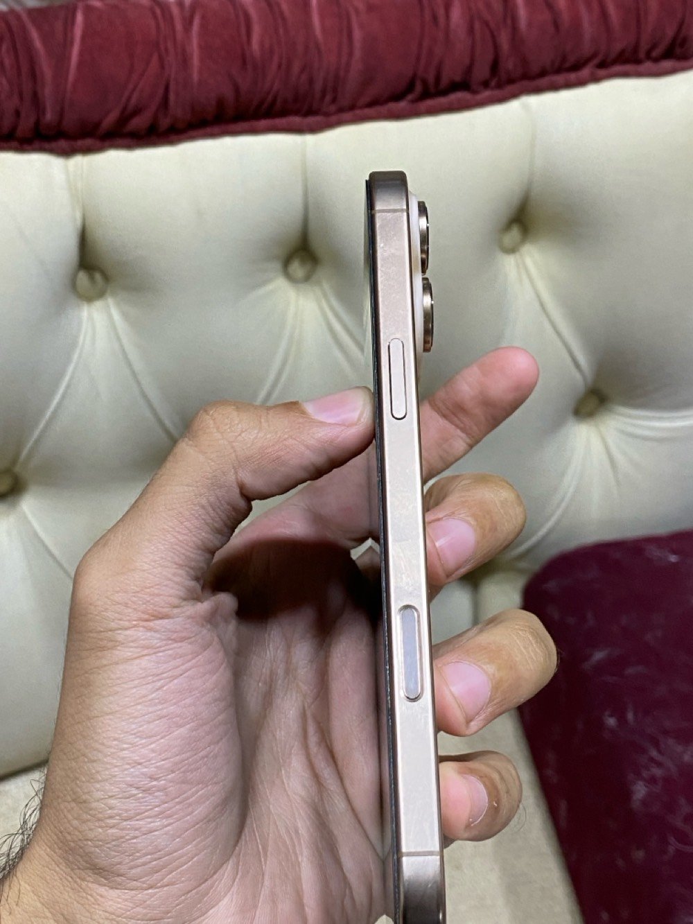 📱 iPhone 16 Pro Max

🔹 الذاكرة: 1 تيرا (1TB)
🔹 الشريحة: دبل SIM2
🔹 الشاشة: 6.9 إنش Super Retina XDR OLED
🔹 المعالج: A18 Pro
🔹 الكاميرات: ثلاثية Pro + LiDAR
🔹 منفذ الشحن: USB-C
🔹 الهيكل: تيتانيوم
🔹 البطارية: تشغيل فيديو لغاية 33 ساعة
🔹 الألوان: تيتانيوم أسود، أبيض، طبيعي، صحراوي
🔹 الجهاز يدعم 5G وFace ID
🔹 الجهاز كامل الملحقات: العلبة + كابل USB-C + الكتيبات
الملاحظه :الجهاز فقط ضهر مكسور اكبر ذاكره دبل سيم كارت 

سعر 1،500،000

***********