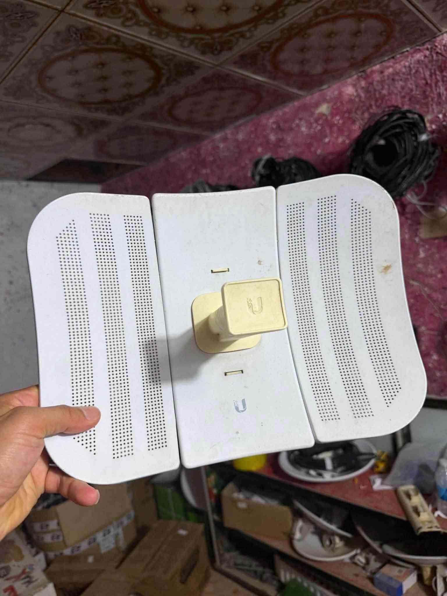للتواصل واتساب ***********
توصيل لكل المحافظات

نص مكتوب في الصور:
- متوفر 10 قطع
- متوفر 15 قطعه
- متوفر 50 قطعه
- متوفر قطعتين