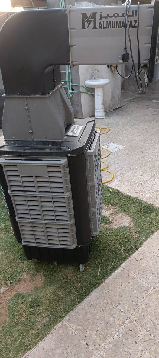 سلام عليكم مبرده للبيع مبرده جديد اسعمال قليل شوفت عينك  3 سراعات تقصيم كله يشتغل من نوعيه اصليه السعر 225 وبيه مجال مكاني كوفه شارع المعمل انتصال واتساب ***********
