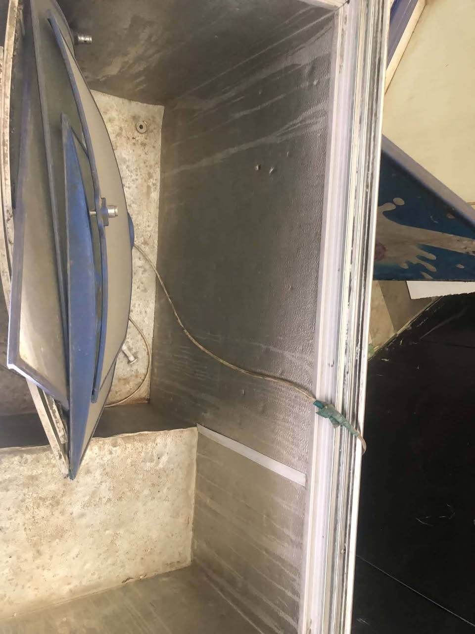 يا الله اخوان يوجد لدينا ٣ مجمدات ايكور بوضع ممتاز من ناحية البروده ول تجميد حجم ١٦ جامات مالتهن كامله  شغالات بشرط الفحص لا يوجد توصيل 🚚 السعر 550 وقابل للتفاوض العنوان بغداد البلديات شارع المصرف قرب أفران و معجنات قلعة لبنان    (***********). سيد ميثاق الخرسان

نص مكتوب في الصور:
- تم حفظ ٩ من ٩ images رسالة