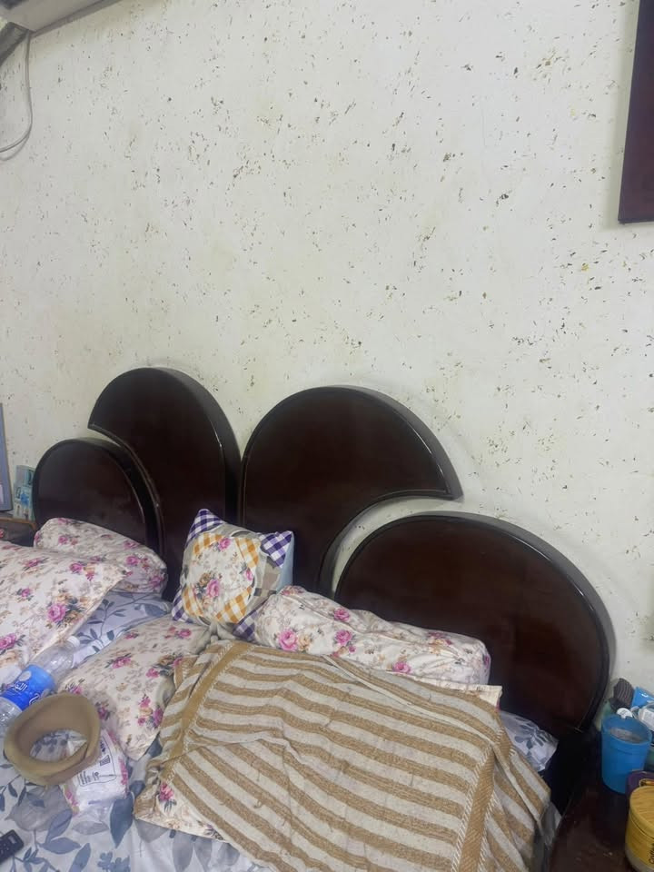 غرفه اخشاب للبيع وتخم رئاسي للاستفسار على الرقم
***********
***********

