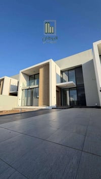 للبيع – بيت مميز في مجمع البدور السكني المساحة: 180 م² – ركن الموقع: ا...