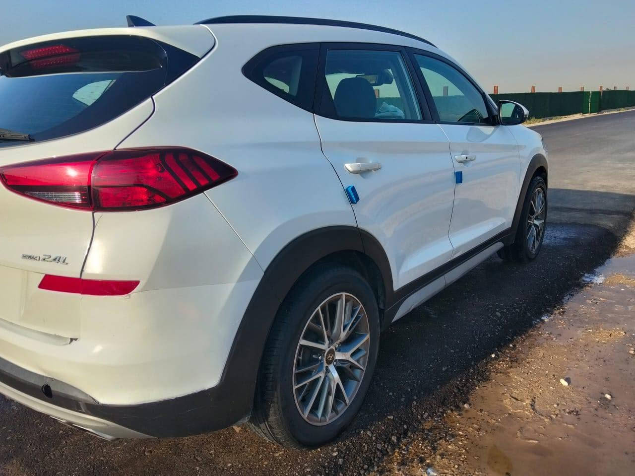 🚘 للبيع | هيونداي توسان 2019 وارد أمريكي

📍 الموقع: بغداد – الدورة / البعيثة

📏 • الممشى: 158 ألف كم
🔢 • رقم بغداد تحويل مباشر
🔧 • حالة السيارة: دعامية وبنيد وشبر من الشاصي
📸 • السونار مالتها موجود ضمن صور المنشور

✨ المواصفات:
• 🌅 بانوراما
• 🔑 بصمة
• 🎛️ تحكمات ستيرن
• ❄️ تبريد قطعتين
• 📺 شاشة كبيرة
• 📷 كامرة خلفية
• 🪞 تحكم كهربائي بالمرايات
• 🎛️ تحكم بالمقود
• 🚗 مثبت سرعة
• 📱 بلوتوث
• 🔌 USB / AUX
• ⚙️ محرك 2.4

💰 لمعرفة السعر علق (تم) ويتم الرد عليك تلقائياً

📞 رقم صاحب السيارة: ***********

ــــــــــــــــــــــــــــ

⚠️ الصفحة مخصصة للنشر فقط، وغير مسؤولة عن أي اتفاق أو تعامل يتم بين الطرفين.
🤝 وبالتوفيق للطرفين

#هيونداي #توسان #توسان_2019 #سيارات_للبيع #سيارات_بغداد #سيارات_امريكية #بغداد
