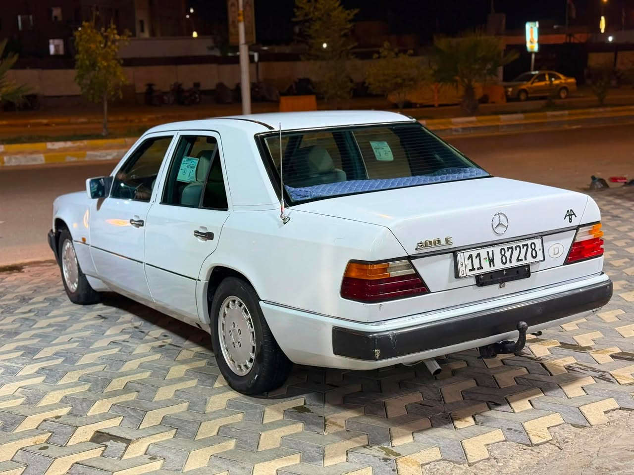 سلام عليكم 
دب مديل 87
بيها صبغات مو صبغ عام 
السياره حلوه وجاهزه على آخر حبايه
تبريد ثلج غرفه حلوه مقذف
السعر 59 وبيه مجال 
***********
