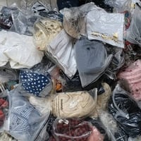 شلّيف ملابس • ٩٨ قطعة • فستان