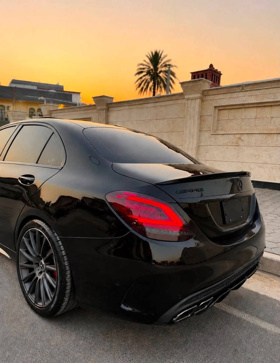السلام عليكم
للبيع C300 2019
 
رقم بغداد الجديد باسمي + هزه جديدة

السياره بيها كت c63  كامل 
 
ويل 19 تو سايز مع تخم تاير (Run-Flat)
 
دركة كاربون G63 

انارة داخليه مع دكتات تبريد متغير بالالوان 

كيجات ديجتال + شاشة كار بلي

سستم سماعات برومستر 

كشنات كهرباء 

لايتات داينمك ٨ عدسات

بك لايت ليد

رادار امامي +رادار خلفي 
نقطه عمياء
بصمه تشغيل
كامرا خلفيه دواره

ماشيه 58 الف 

السياره وارد امريكي حادثها (شبر صبغ بالبنيد+حافه الجاملغ صبغ) 

كير ومكينه مكفولات من الفتح والتبديل

مكانها بغداد / الكرخ

للاستفسار:

‏‭***********
