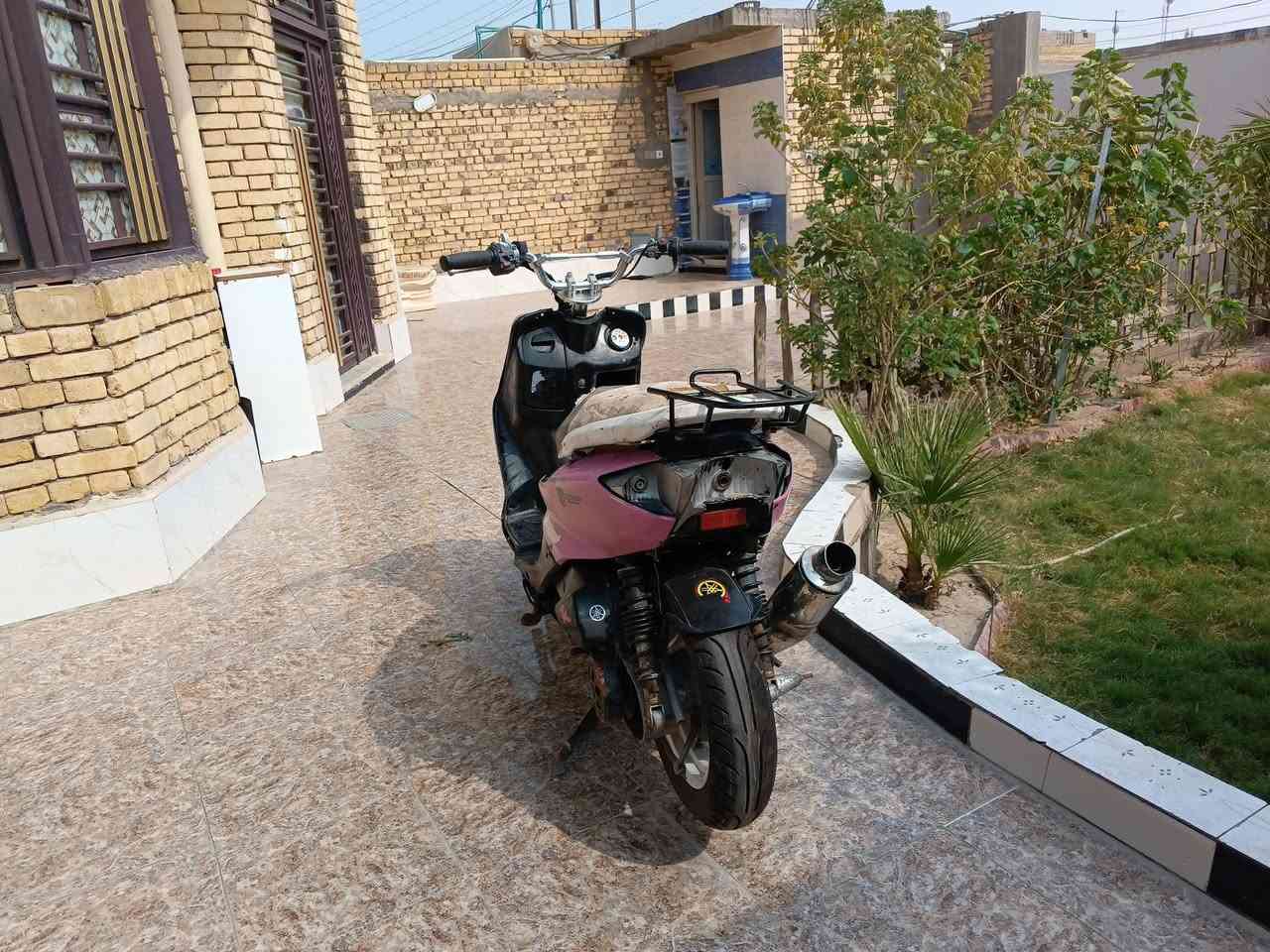دراجه للبيع
المكان: يم سجن الاصلاحي 
السعر:250 ابيعها ألك گوم حديد 
والسعر بي مجال 
الرقم : ‏‪***********‬‏
