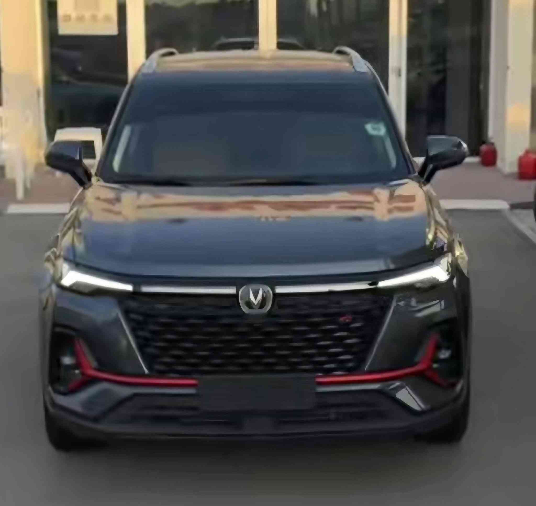 شانجان CS35 بلس • ٢٠٢٥ • ٢٦٠٠٠ كم