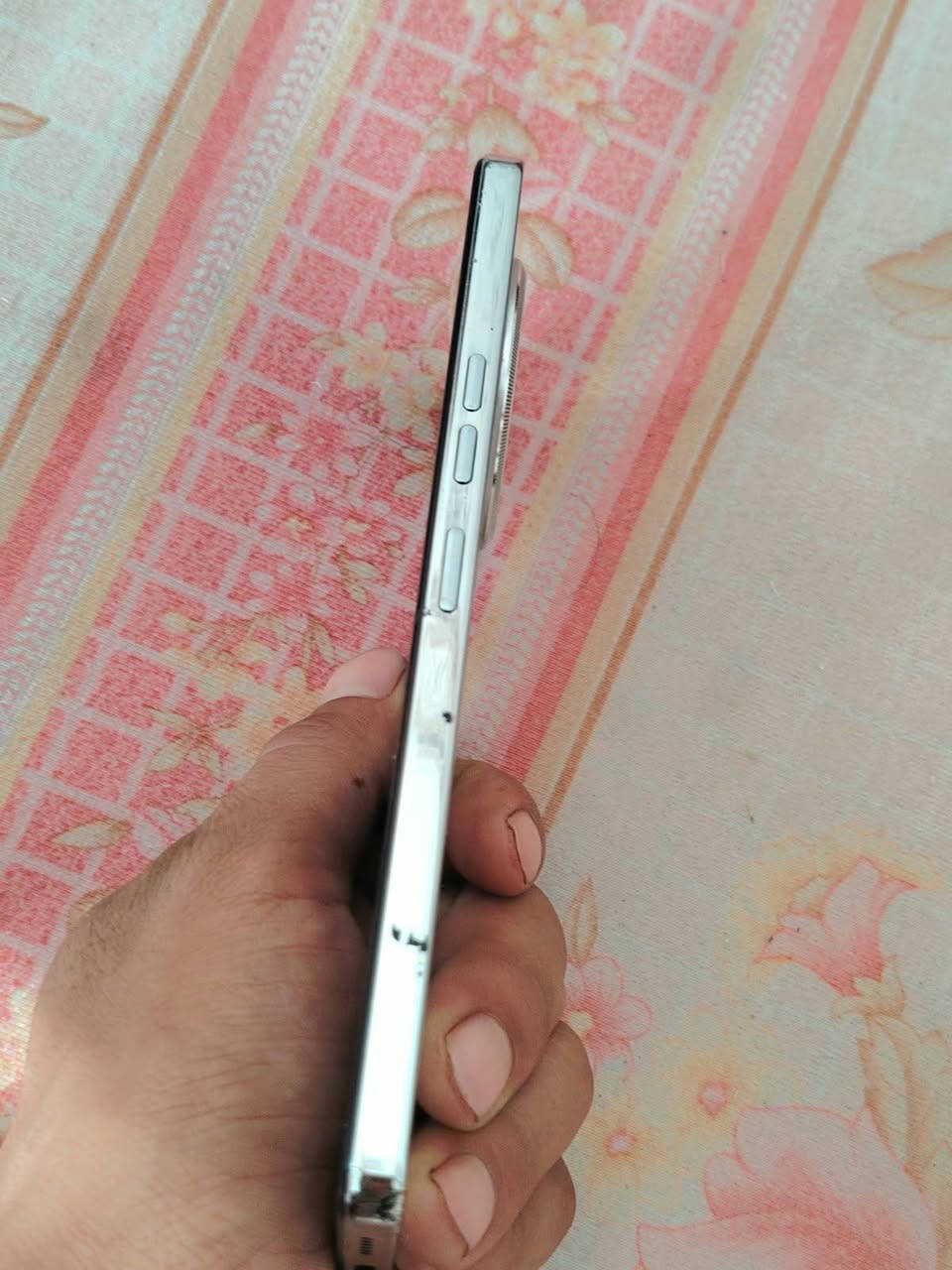 @إشارة للبيع TECNO CAMON 30 فقط ضهره مفطور وفطور ناعمه مماثره ابد السعر 160 نهايته مكاني نجف ببصخير *********** فقط واتساب ما متواجد عل فبيس
