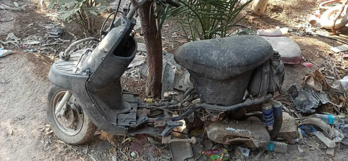 سلام عليكم وزوازه منغولي متروكه ابيعه كومه حديد تايرات مابيه شي ماملحومه كابريته جديده تجفيت جديد دبلات رايده ب60الف وبيه مجال مشكلته سحبه ضعيف ترهم لجماعه الجمبزه العنوان ابي الخصيب ابو كوصره **********************
