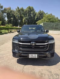 لاندكروز ٢٠٢٥ gxr.لمتد نسخة Black edition ماشية ٤٤٠٠  باسمي مغلفه بل ك...
