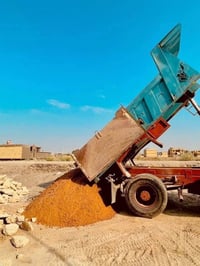 شاحنة • بدون تفاصيل