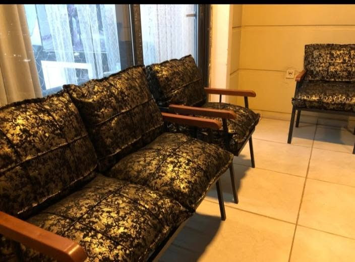 خياطه للسيدات
خياطه انواع الملابس او تغير موديلات حسب الطلب 
بالاضافه الى 
عندج شغلات تعبانه وحابه تغيرين القماش  
وجوه كوشات قنفات داخليه او خارجيه 
وسادات ، شراشف ، وجوه لحفان ، بردات .... الخ  
كل شي يخص خياطه 
المكان زانكو 99  
*********** واتساب

