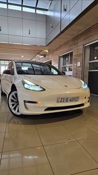 الموديل: تسلا موديل 3 (Tesla Model 3 - 2022) المسافة المقطوعة: 100,000...