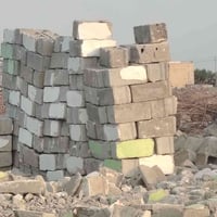 ١٠٠ بلوكه