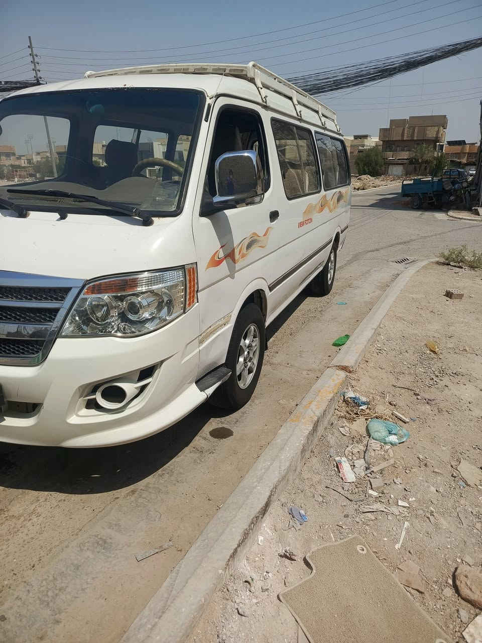 سلام عليكم فاتون ٢٠١٥للبيع جاهزه من كلشي مصفره هيئه السعر ٤٥$رقم ***********
