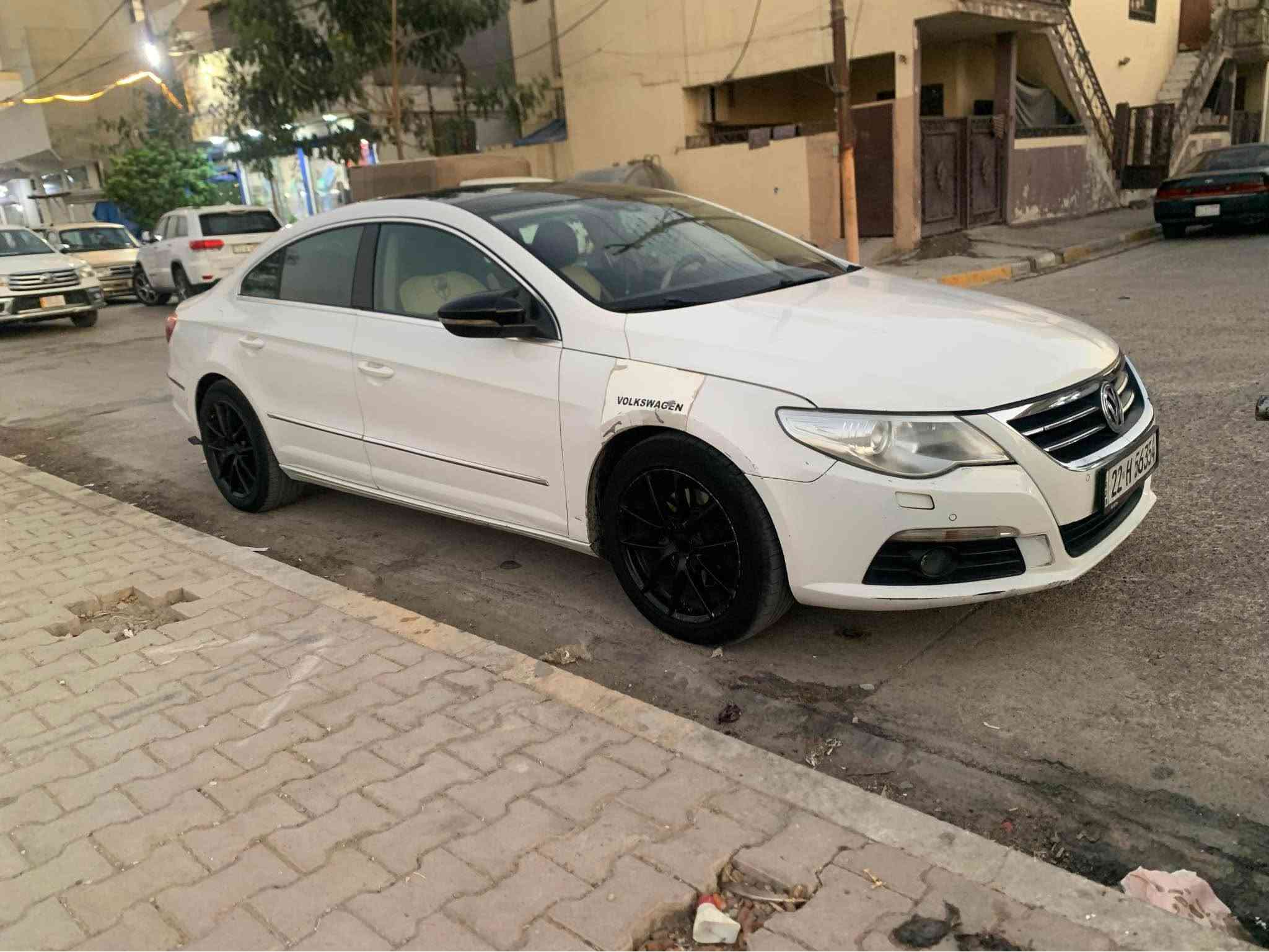 نضيفه وجاهزه
فولكسفاغن CC موديل 2012
فول مواصفات
محرك 2.0 TSI تيربو
4 سلندر
گير أوتوماتيك
تبريد ثلج قطعتين
لايت ترحيب
اشارة ترحيب
فتحة سقف
شاشة
حساسات
سياقه اوتو 
بردة خلفية كهربائية
شاشه بلادي لتحديد الأعطال 
مواصفات راحة وأمان متعددة
السيارة نظيفة 
جاهزة للاستخدام

مكاني : كركوك
*********** كركوك, العراق
