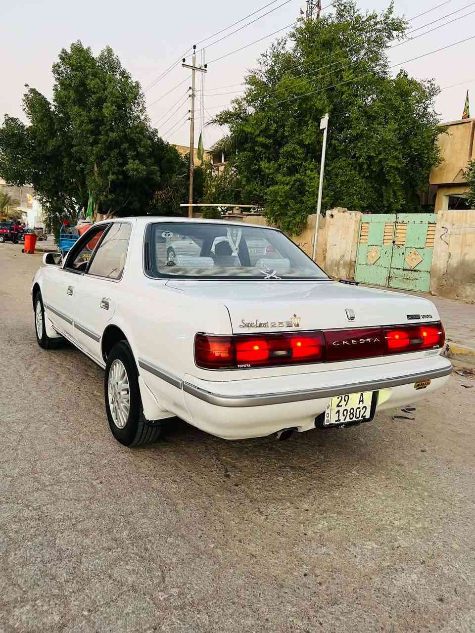 السلام عليكم اكرستا كصيف
رقم واسط انكليزي
صدر خلفي امامي جديد
تخم تاير جديد
مكينه 2 ونص صار 15 يوم شادها
كير جديد سياره جاهزه خير من الله
تبريد منظومه جديد شرط اديره من وجهك
مكان السياره ميسان العماره مركز المدينه 
الاستفسار اتصل على الرقم او خاص
***********

