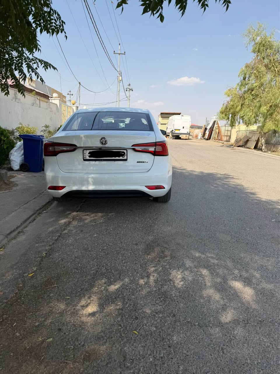 سلام عليكم 
MG5 2022
نص مواصفات بس بسها شاشه و كامره 
عليها منظومة غاز ايطالي جديدة 
بدون صبغ بس بيها ٤ اصابع بارد موضح بالصور 
كير و محرك و تبريد و حدادية و تحويل كلة بالشرط 
مسويلها صيانة لكلشي باتري و تايرات و بلكات
 و نوزلات كلة جديد مال شركة مابيها مصرف ولا دنيار
 مكان السيارة اربيل 
السعر 89 و بيها مجال 
***********
*********** أربيل, العراق
