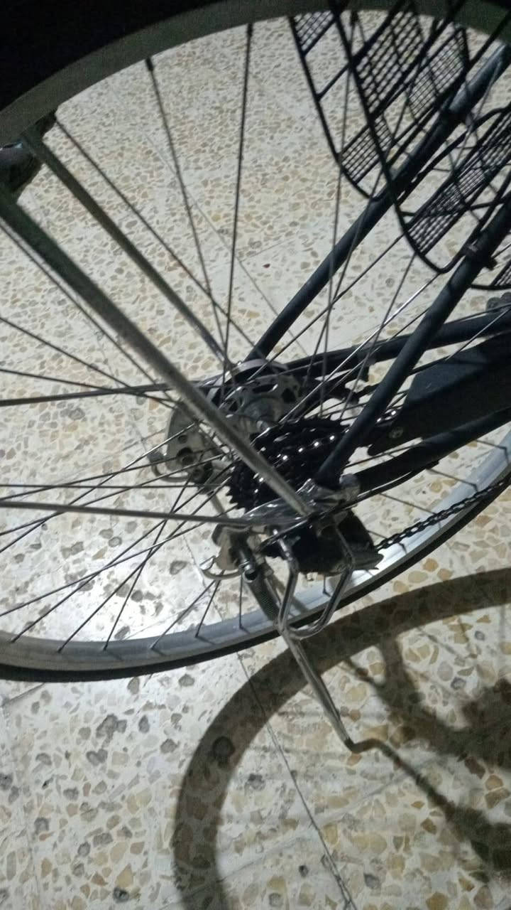 بايسكل للبيع ١٣٠ الف ياباني
حجم ٢٧ 
***********
