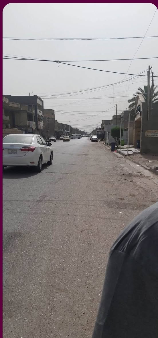 دار للبيع شهداء السيديه شارع السجاد
100m طابو زراعي سند 25
لبيت طابقين غرفه حمام مطبخ ستقبال جوه
وفوك سويت غرفه حمام 
يرهم ستثمار/ايجاره 400
السعر 140
للاستفسار اكثر اتصال ع رقم
***********
