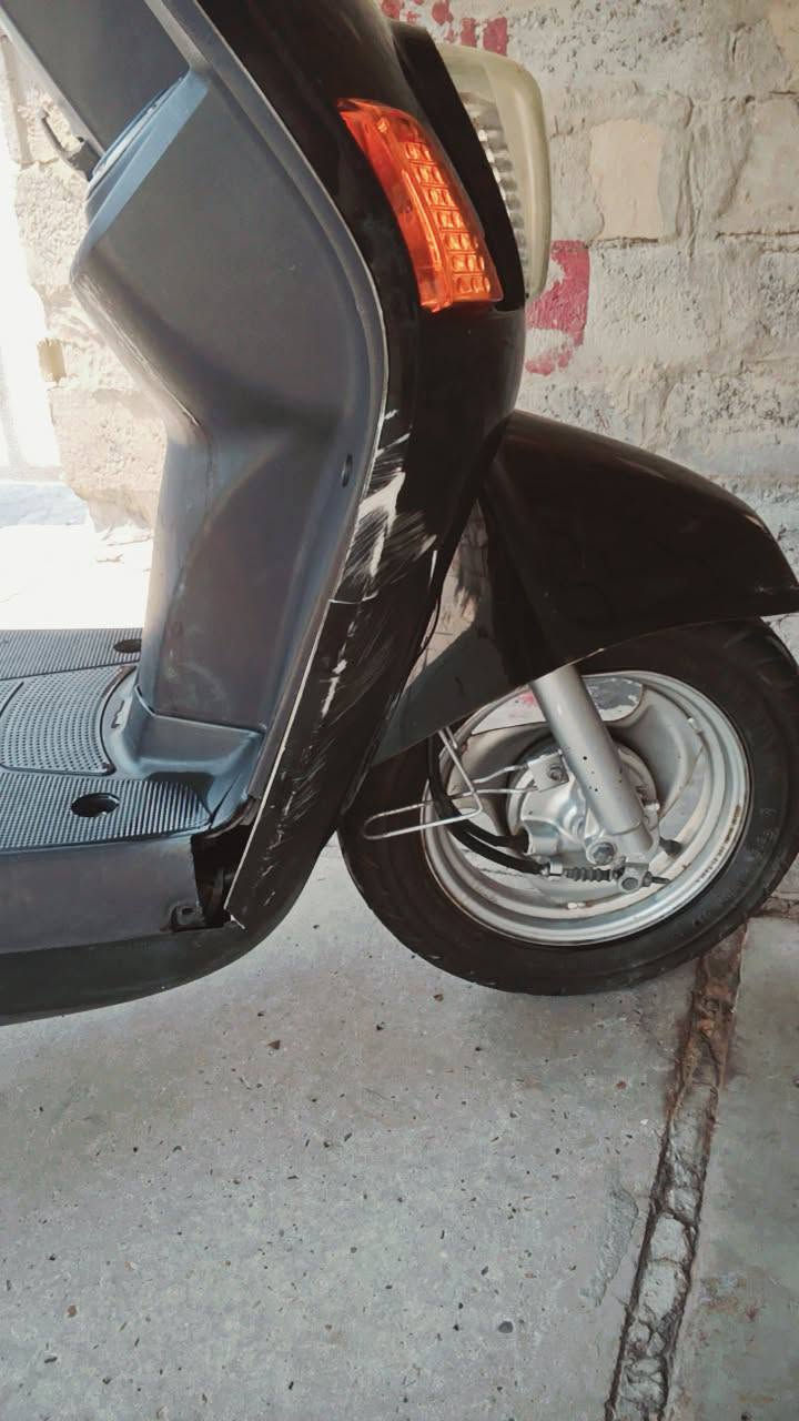 سلام عليكم البيع درجه بوليس مكفول المحرك برغي ما مفتوح  درجه شغله كلشي مابيه نضيفه كدمك موضح بل صور بس دبل الي كدام شوي بي عوج مكاني الحسينيه ارشديه ***********
