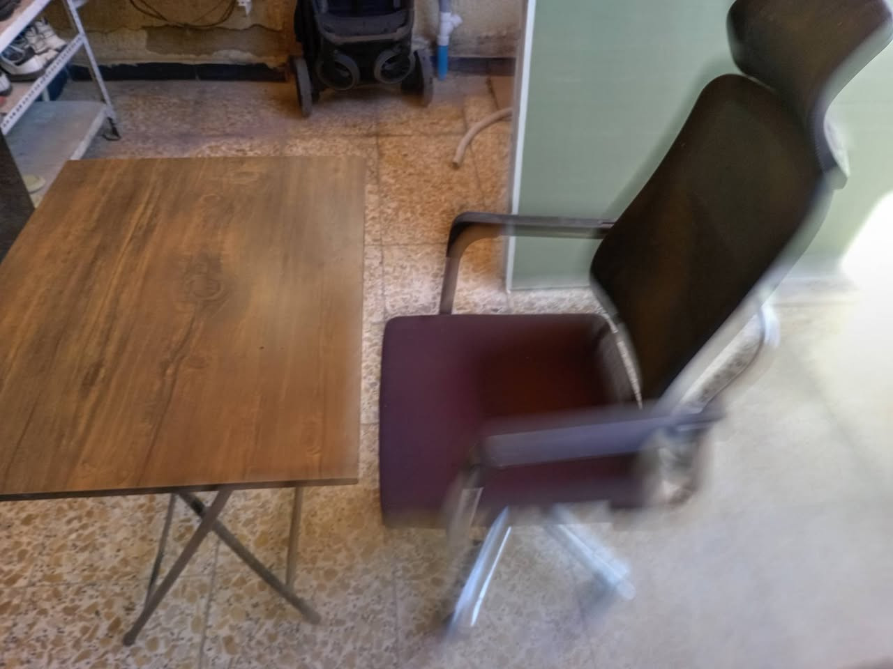 ميز وكرسي للبيع بغداد الشعب ٦٥ الف توجد خدمة توصيل
