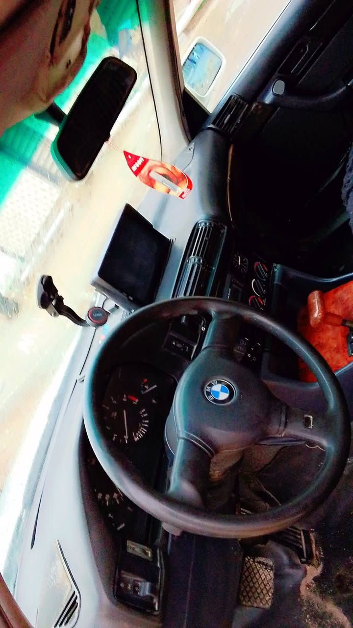 بيام 525 سياره جاهزه للبيع مكينه مسكر
مكان نجف سعر 45 وبيها مجال ***********
