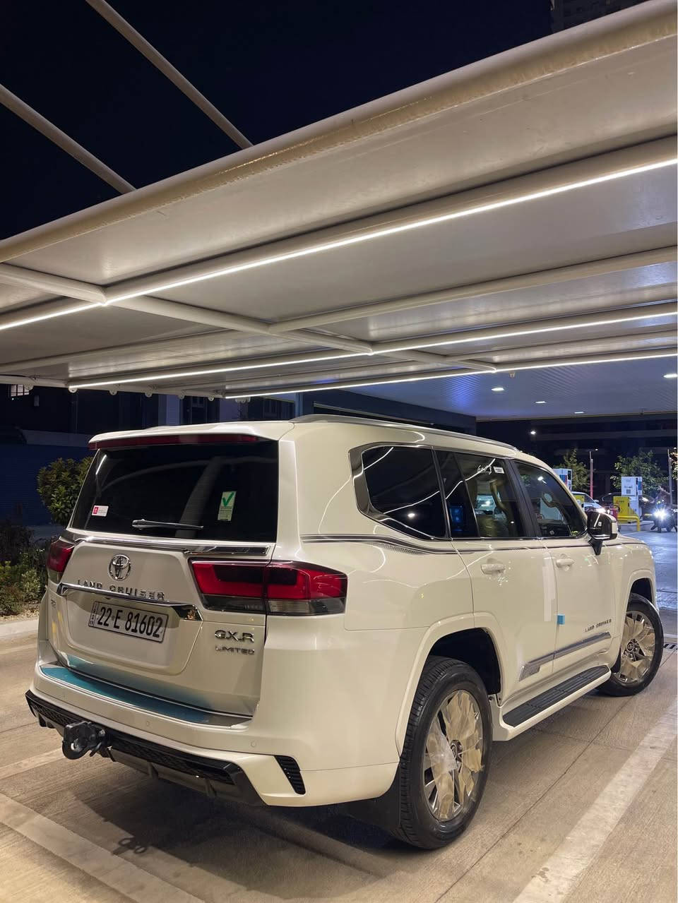 TOYOTA Land cruiser 2023
‏67,000 KM📦
🔻ارخص سعر بكل العراق
                                                        637$      GX.R 
                                                   [hidden information] 📞
‏‎سنة الصنع: 2023
‏‎ضمان شركة SAS
كل غراض بلادي 
 
ماشييه67 الف  كم 
‏‎المواصفات :
- محرك 6 سلندر 4000 L
‏‎- فتحة سقف ( سلايد ) 
-٣ شاشات 
- شاشات ترفيه خلفية
‏‎- مقاعد جلد 
‏‎- مقاعد كهربائية 
- مقاعد امامية تبريد 
- ⁠تبريد وتدفئة امامي خلفي 
‏‎- بصمة الابواب 
‏‎- صندوق كهربائي
‏‎- مصابيح LED و زينون
-7 راكب 
-شحن واير ليس 
-حساس امامي خلفي 
‏‎- حجم العجلات 20 inch 
مكفول كفاله عام كلشي مابيها بل باكيت

مكفولة كفالة عامة من الدعامية إلى الدعامية
‏‎ بدون صبخ .بدون بارد  ،بدون رصعات ،بدون حتى شخط
‏‎دعاميات هم بدون صبغ ،رمل مابي ،لحية بدون صبخ ..بقية كلها بشرط

محرك كير بشرط مامفتوح
‏‎سيارة حيل نظيفة كلشي عل بلاد لوك
‏‎سنوية زنكة كلشي جديد مدفوع لـ2029
‏‎باسمي السنوية بشرط تحويل و خرامة 
‏‎سيارة مابيـها دينار مصرف كامل من كل نواحي
رقم شيمالي 

نفسي يوم /تحويل و وكالة حاظر 
مكانك /داخل سليماني

[hidden information]📞
كوردي***********
عره بي *********** السليمانية, العراق
