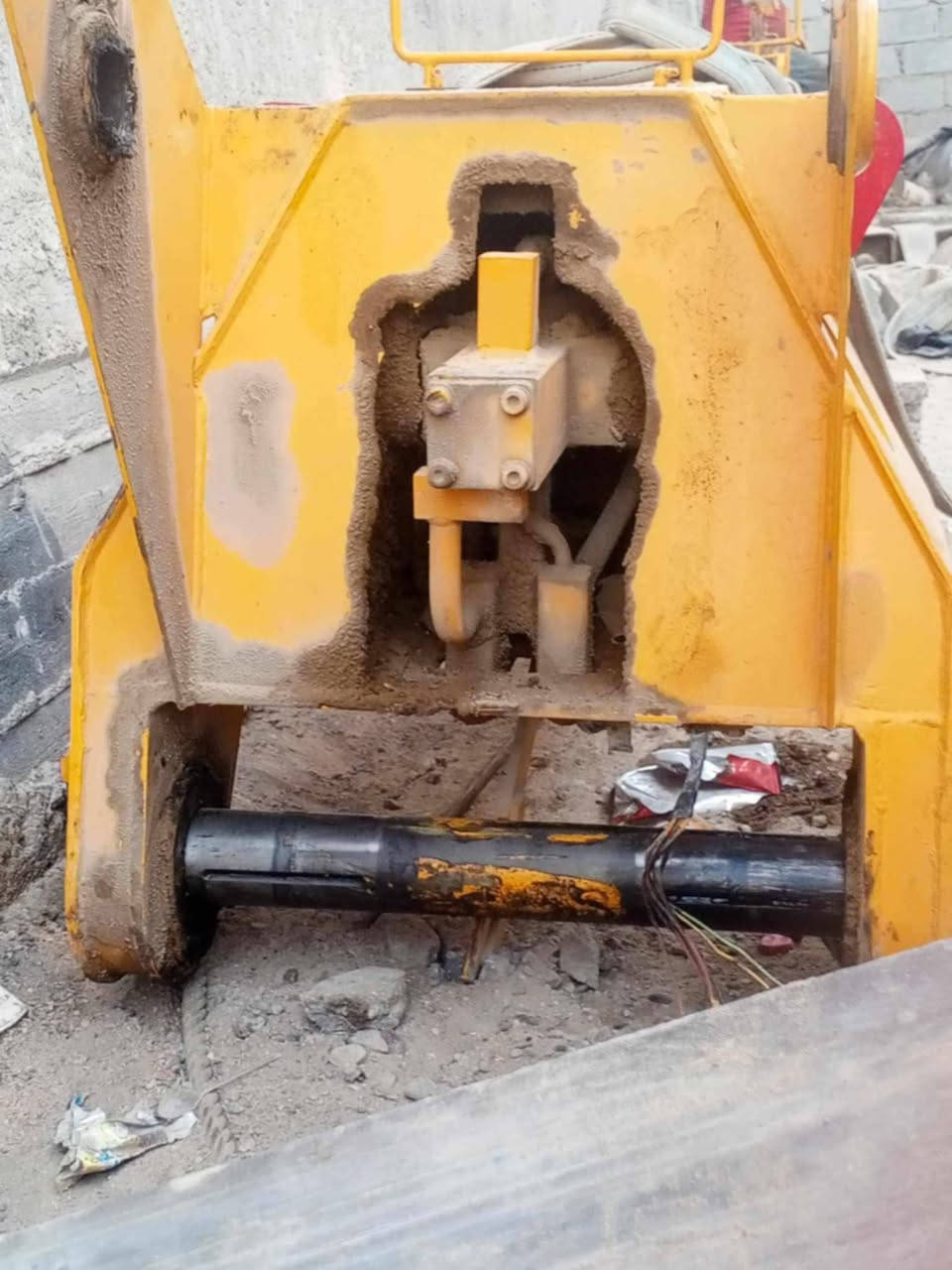 السلام عليكم للبيع سلايت كرين تادانو 10طن للبيع عندي جك مال زاويه 11طن كاتو السعر على اتصال ***********مكاني نجف الاشرف
