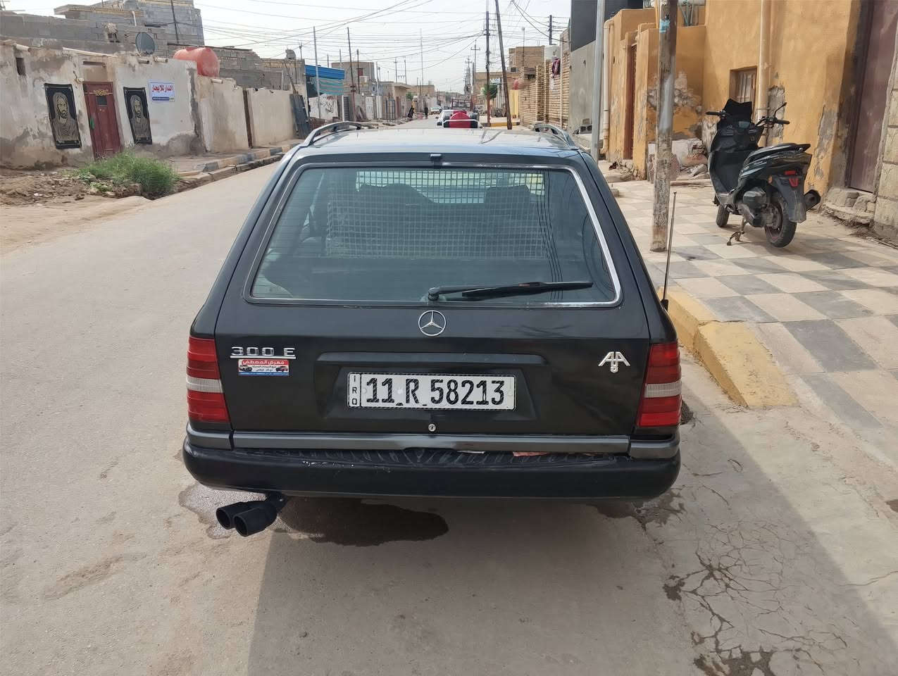 مرسيدس • موديل ٨٩ • رقم بغداد
