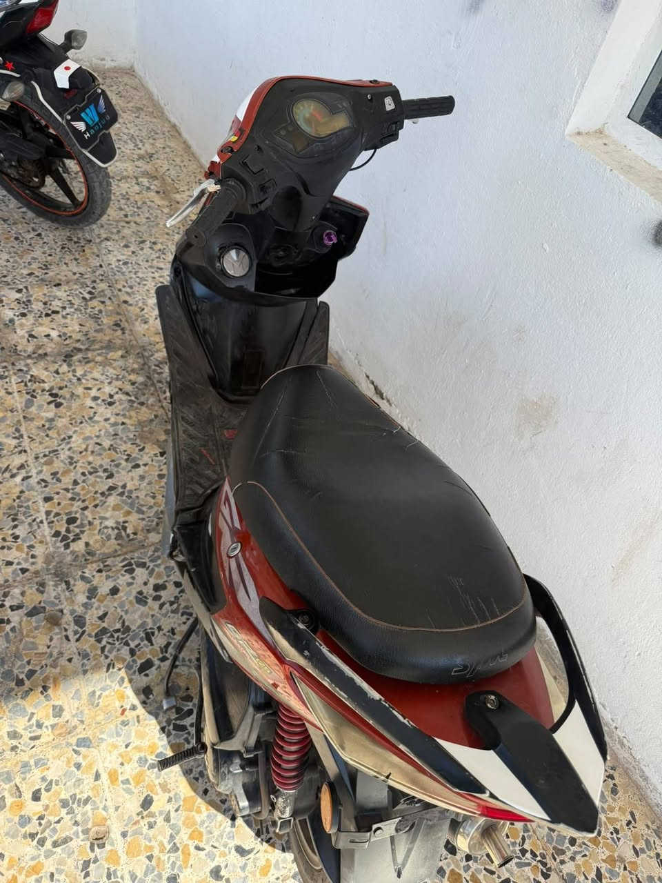 يالله دراجه سايم نحله موديل2018مسجل سنويه تحويل ثاني يوم السعر 600وبي مجال مكان رمادي بريشه هاذ رقمي للتواصل ***********مو شراي لا تعبني ولا أتعبك
