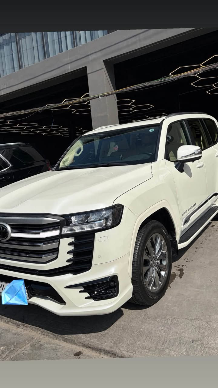 السلام عليكم
للبيع لاندكروز موديل 2025
gxr 
limited 
تون تيربو

فول مواصفات
ماشية 47،000 ألف كم حقيقي شرط الفحص

السياره جديدة وحلوة 
كفالة عامة من كلشي 

رقم اربيل سنوية بأسمي
السعر 73،000 $ وبيها مجال لشراي

***********
***********
