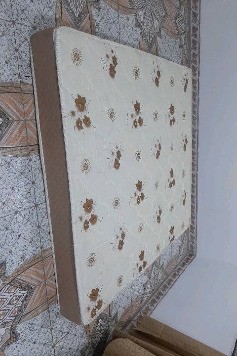السلام عليكم عندي دوشك جديد ضمان 5سنوات شرط جديد نظيف 100\100 110 قفل100 ماكو هيجي سعر وضمان مستعجل على بيع رقم الهاتف *********** العنوان الموصل
