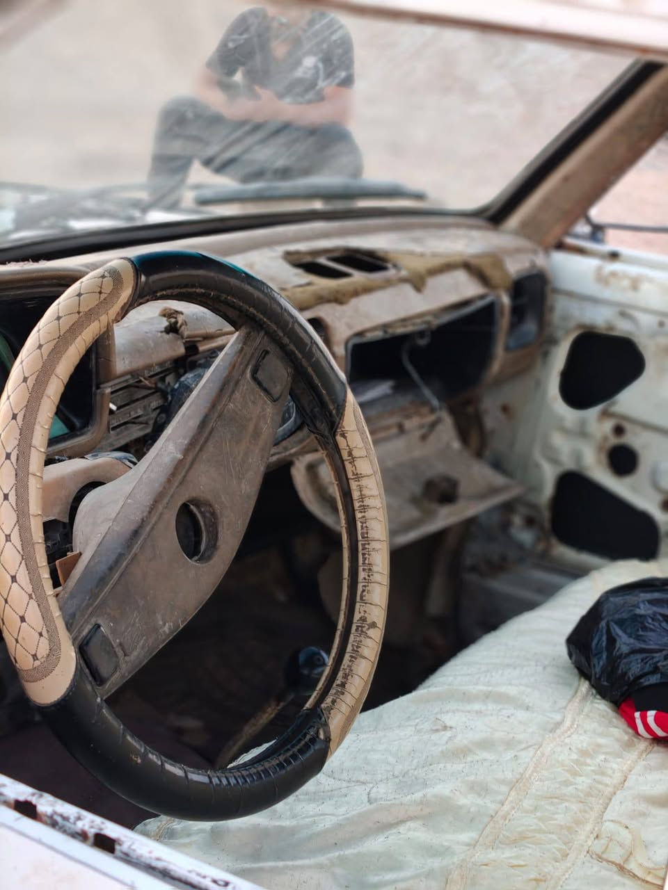 بيع مستعجل بيكم ٨٠ رقم جديد سنويه جديد 2031شرط التحويل محرك مابي شي كير شرط) (شاصي مصلح ) السعر 22وبيها مجال *********** الكشر جدام العين

